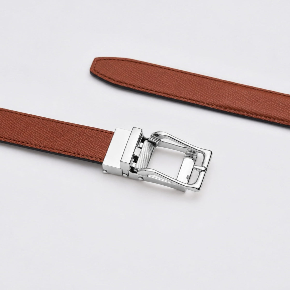 Premium Women's No-Hole Belt in Full-Grain Leather