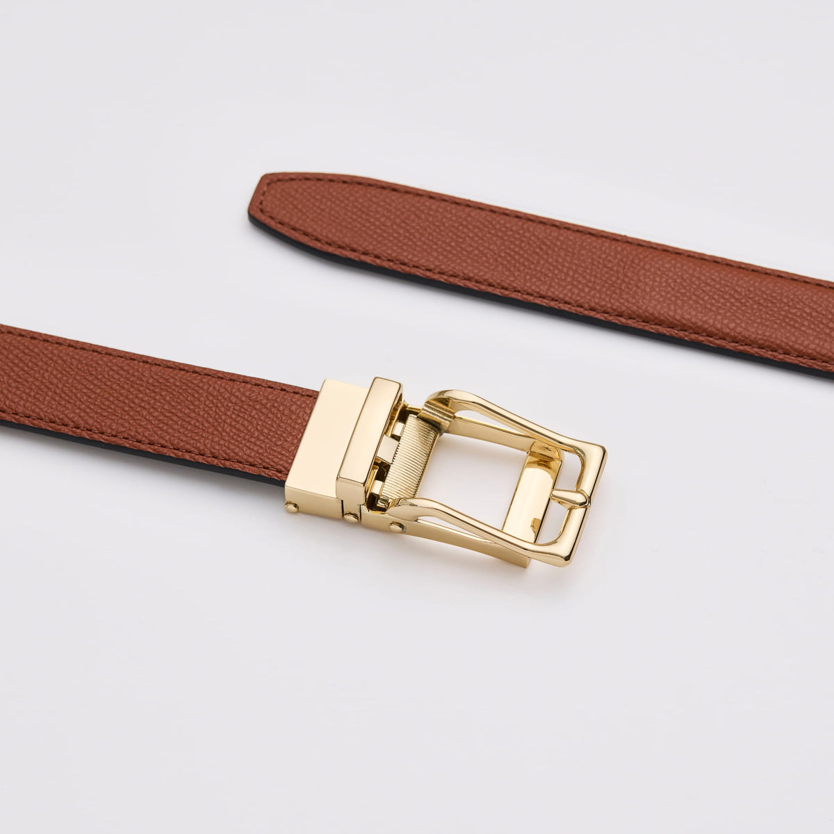 Premium Women's No-Hole Belt in Full-Grain Leather