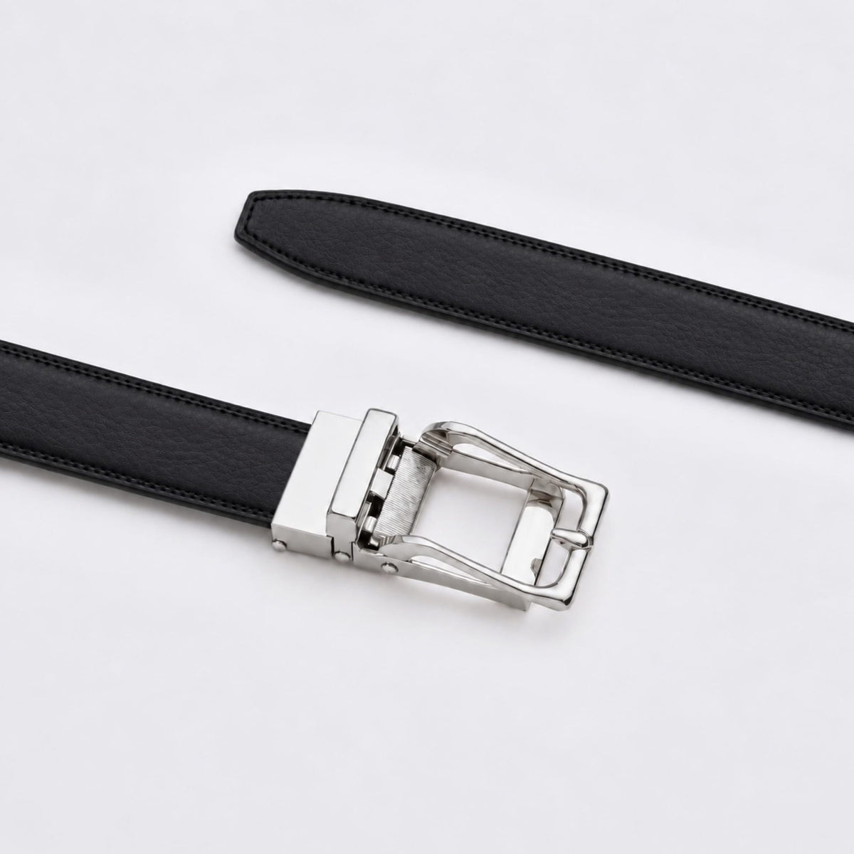 Essential Women's No-Hole Belt in Split Leather